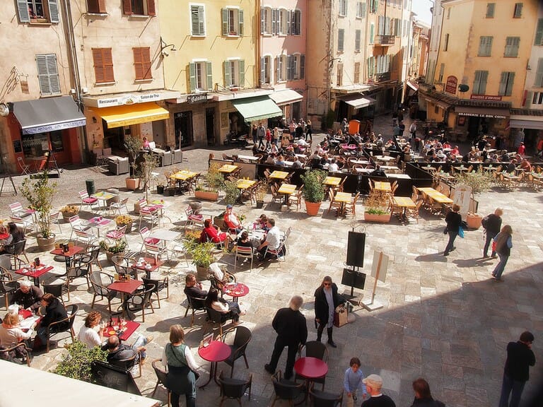 Place-massillon-hyères